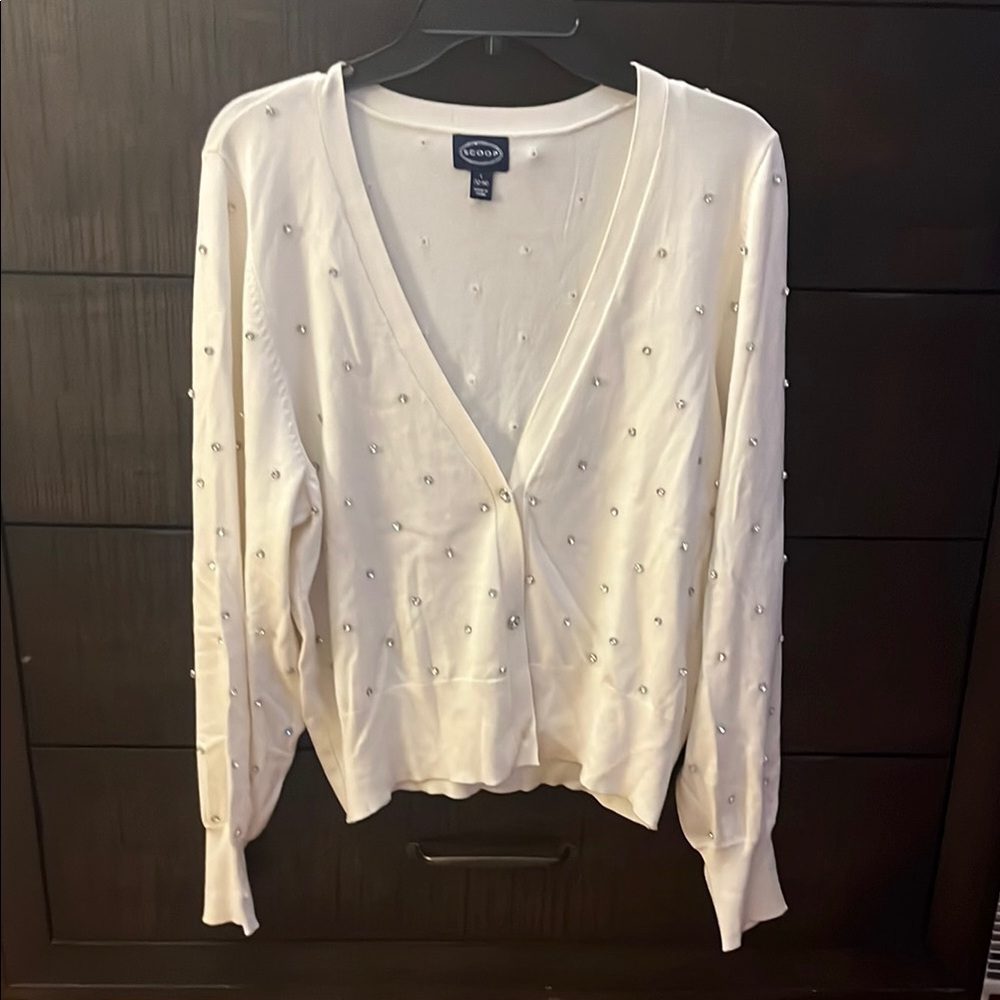 NWT SCOOP WHITE SPARKLE V-Neck CARDIGAN Sweater with RHINESTONE Embellishments L